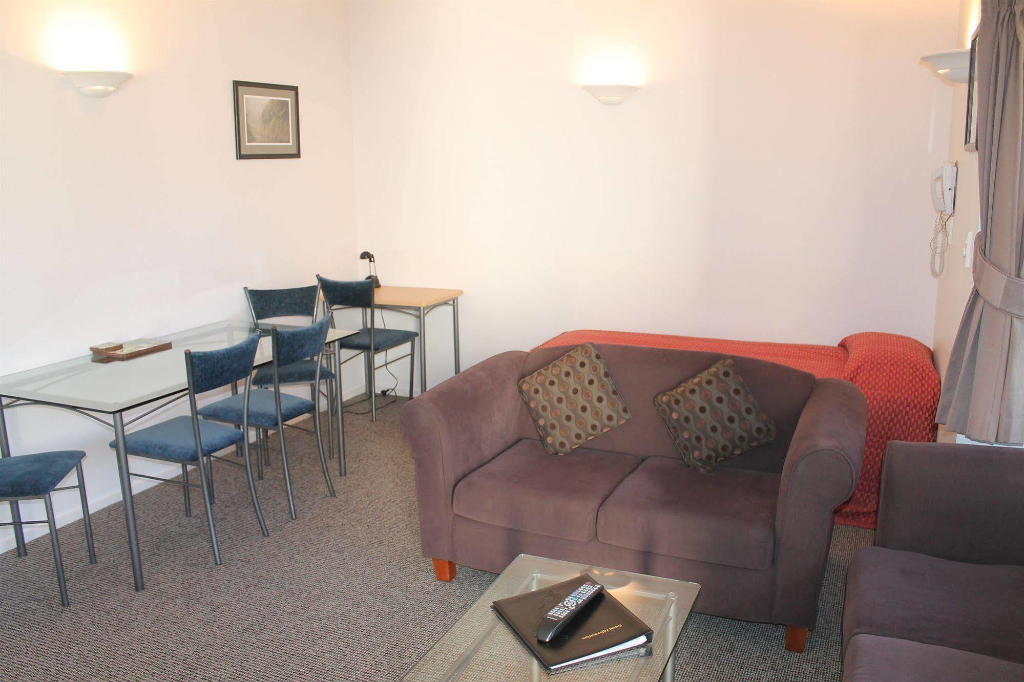 וונגאנואי Riverview Motel מראה חיצוני תמונה