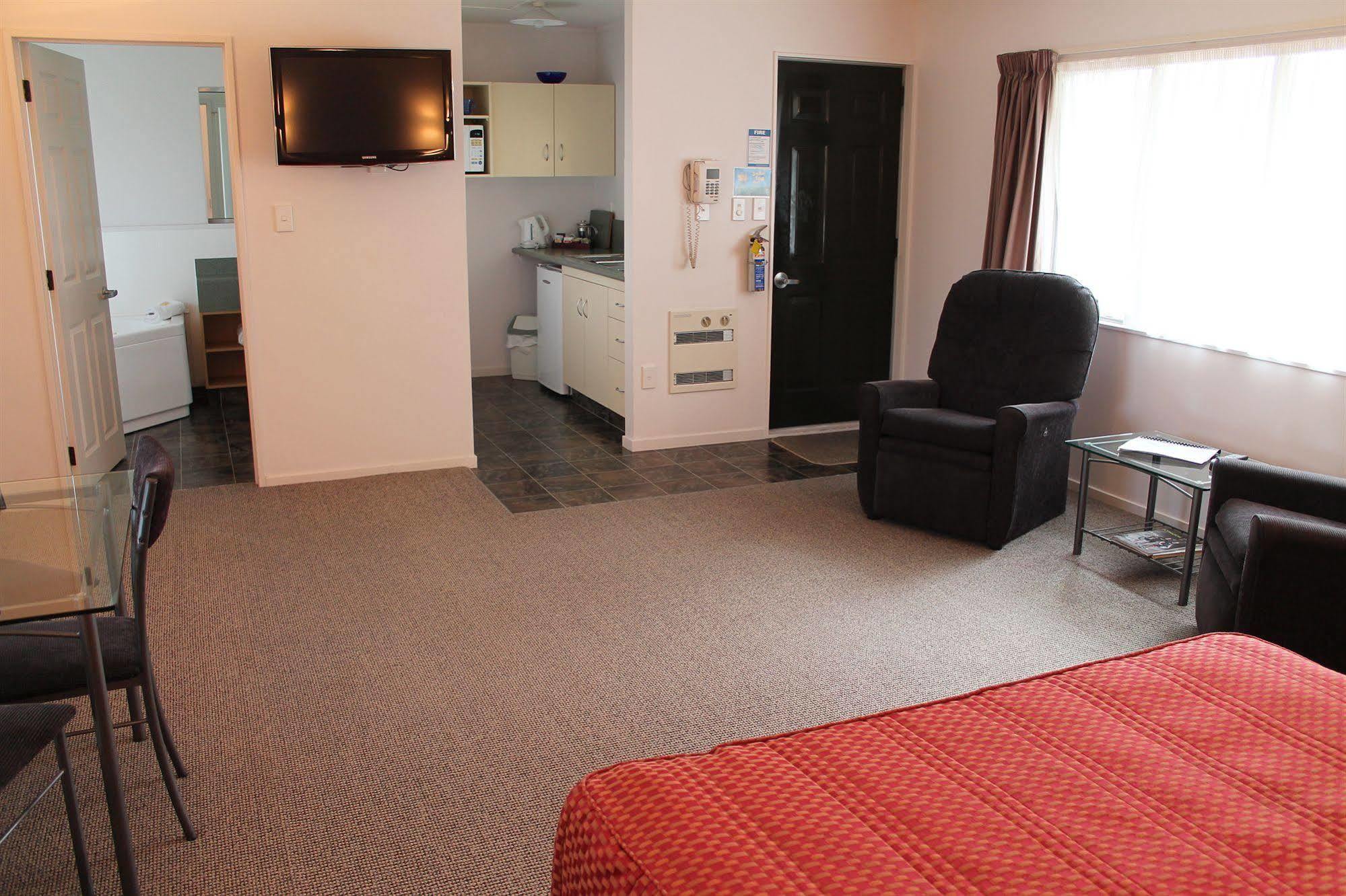 וונגאנואי Riverview Motel מראה חיצוני תמונה