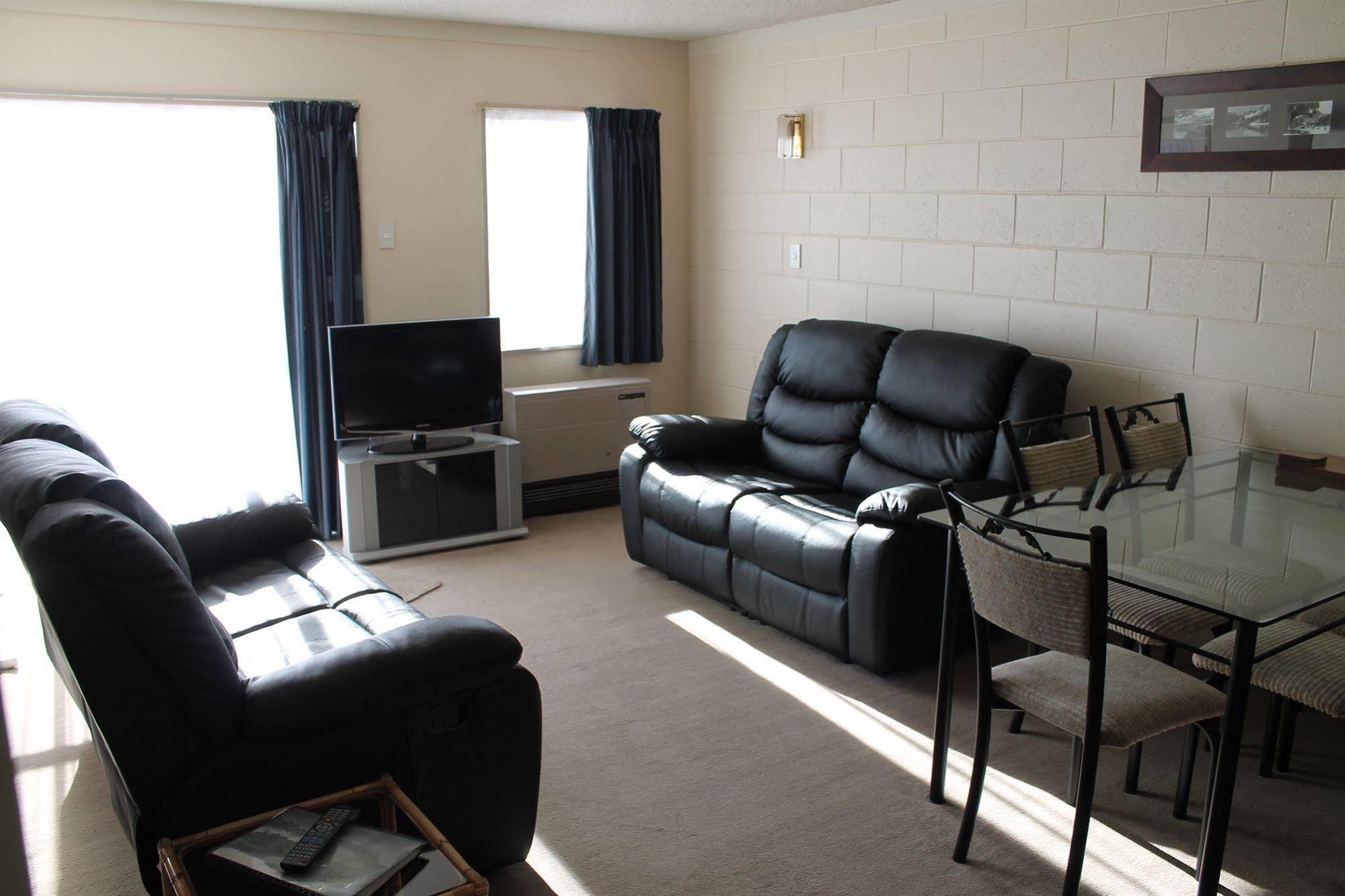וונגאנואי Riverview Motel מראה חיצוני תמונה